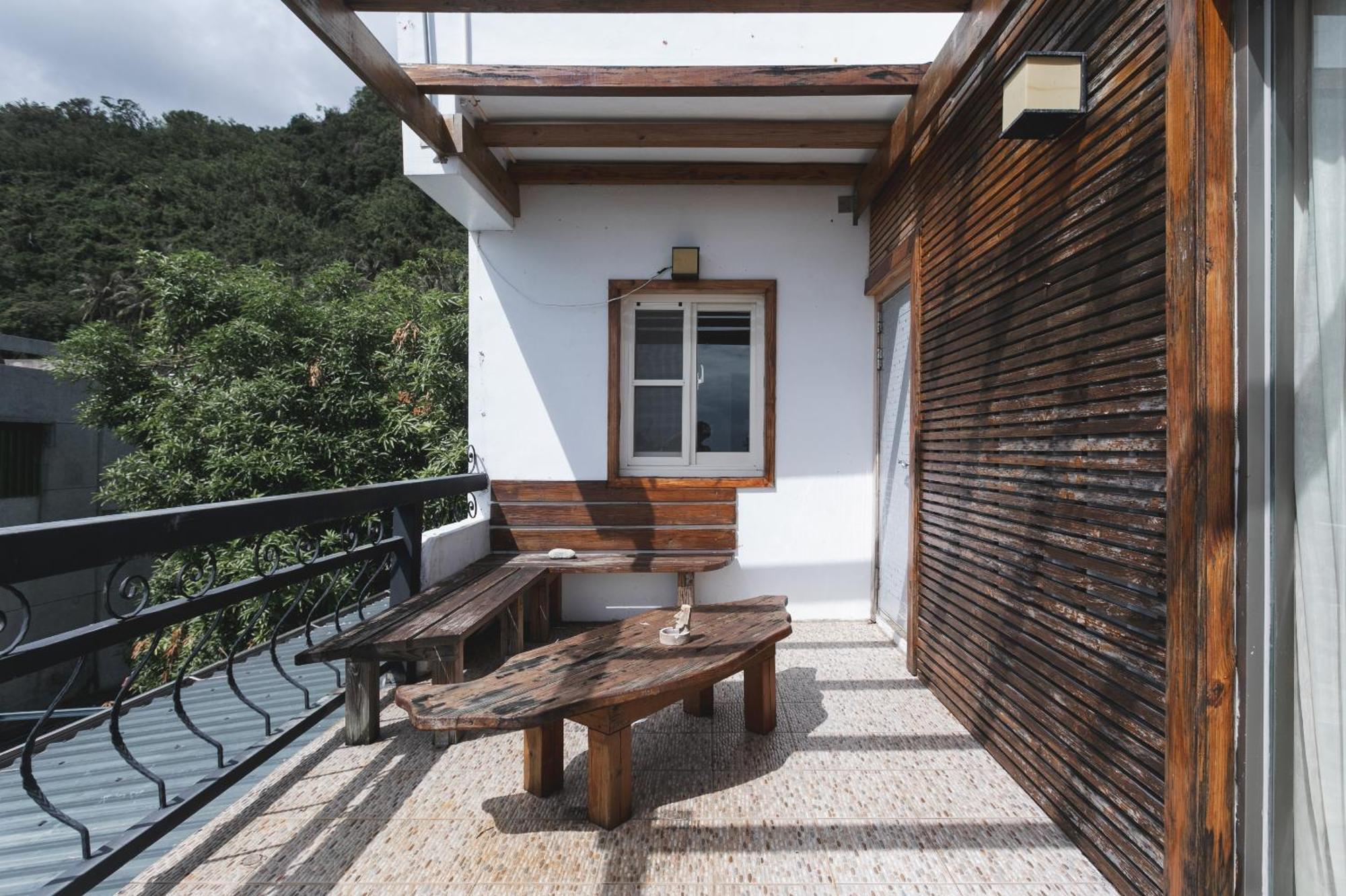 Tropical Low Boundary B&B Donghe Exterior foto