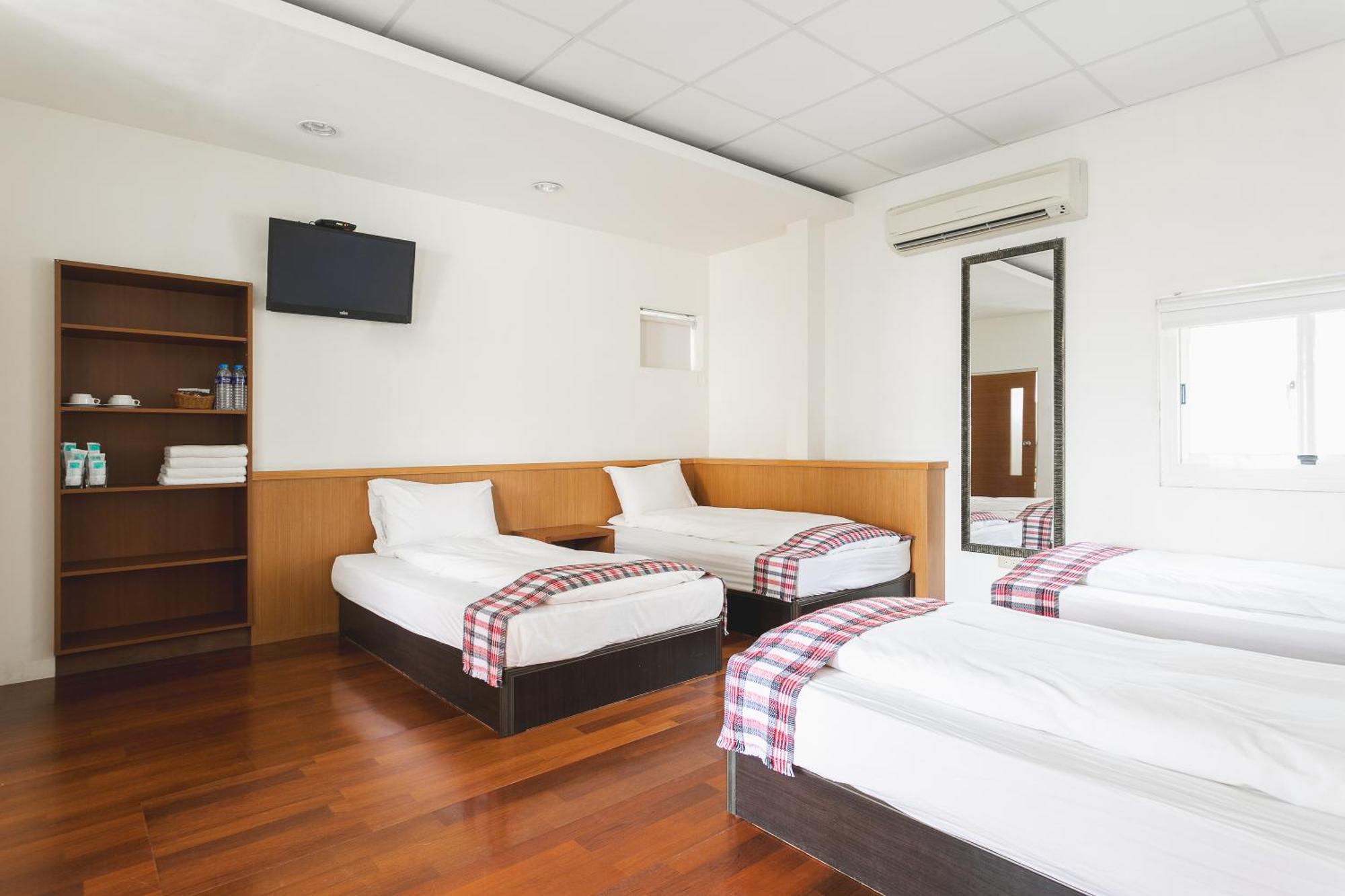 Tropical Low Boundary B&B Donghe Exterior foto