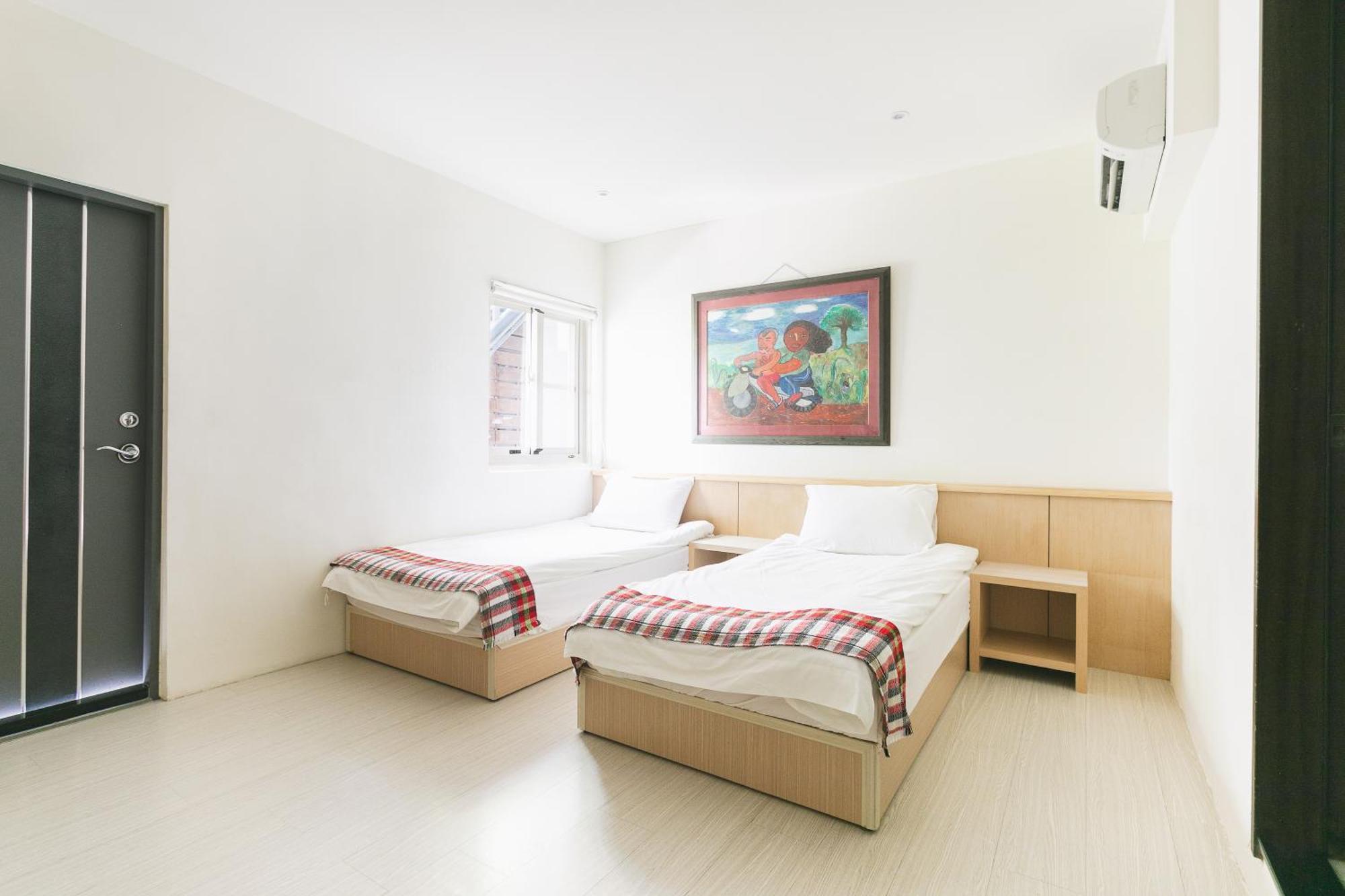 Tropical Low Boundary B&B Donghe Exterior foto